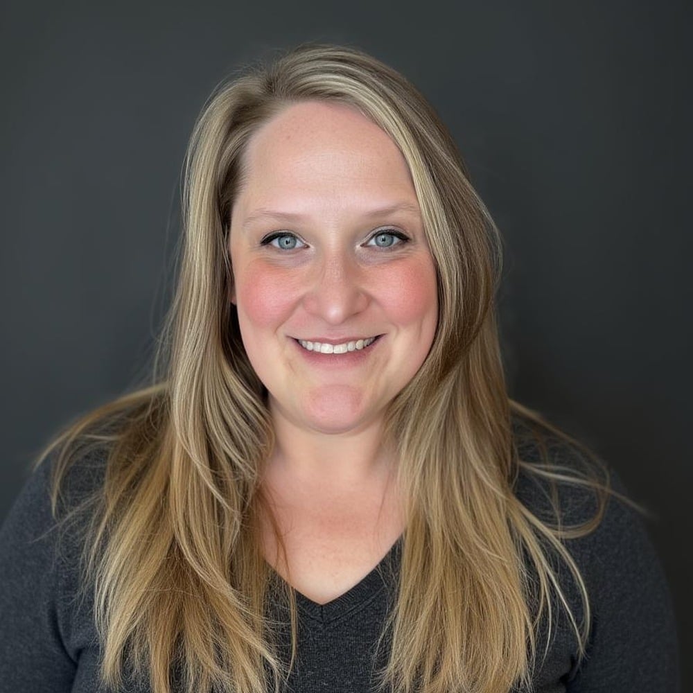 Samantha_Cherney_headshot_square